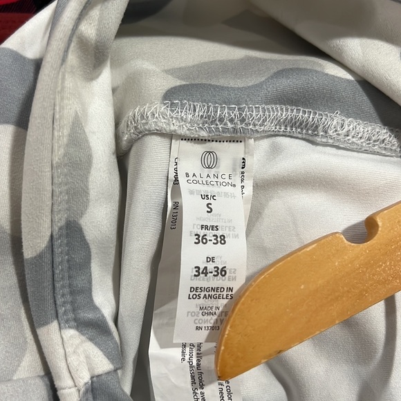 Lot of 2 - Balance Collection Leggings bundle - Picture 7 of 7